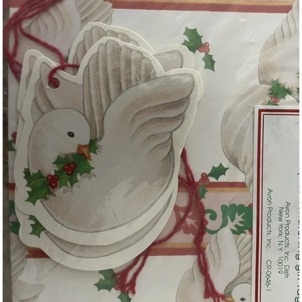 VTG Avon Holiday Wrapping Paper. Loving Doves! Holly & 4 Gift Tags! NOS